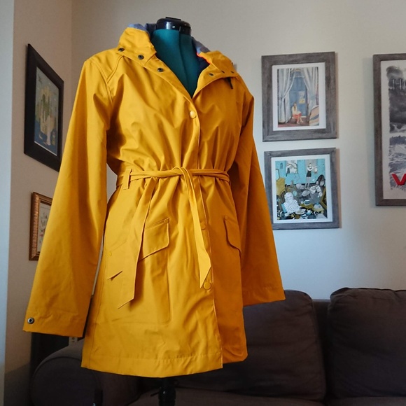 Helly Hansen Jackets & Blazers - Helly Hansen Kirkwall II Essential Yellow Raincoat